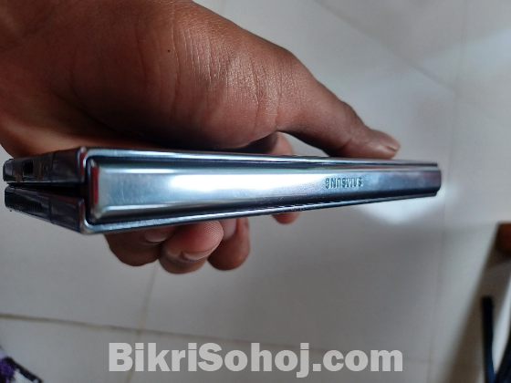 Samsung galaxy z fold 4